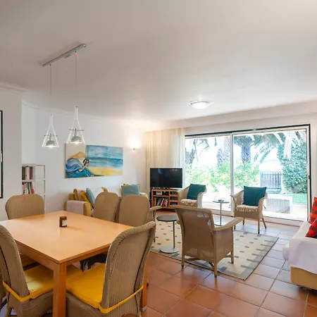 Casa Do Ribeiro Salgado Ii By An Island *