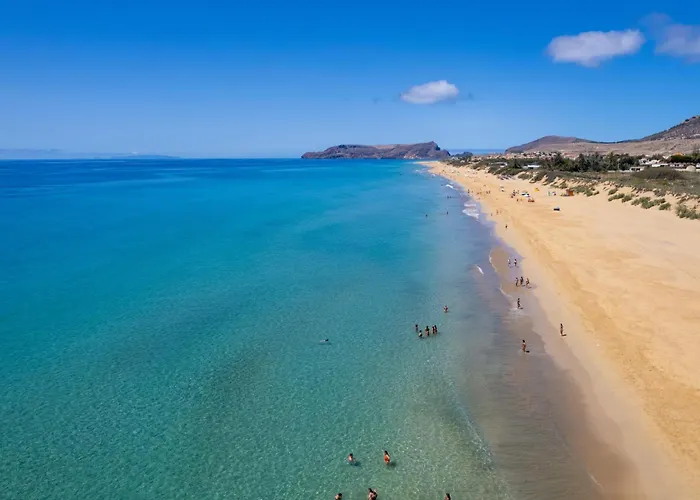 Casa Do Ribeiro Salgado Ii By An Island *