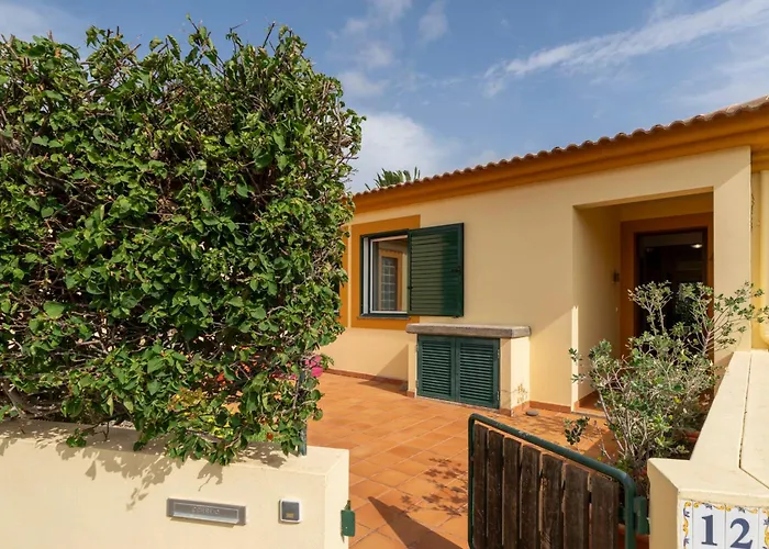 Casa Do Ribeiro Salgado Ii By An Island