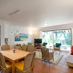 Casa Do Ribeiro Salgado Ii By An Island *