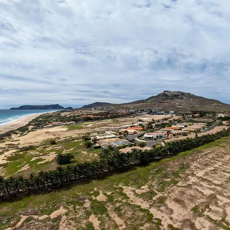 Дом отдыха Casa Do Ribeiro Salgado Ii By An Island Порту-Санту