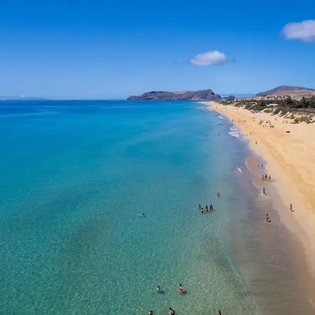 Casa Do Ribeiro Salgado Ii By An Island *