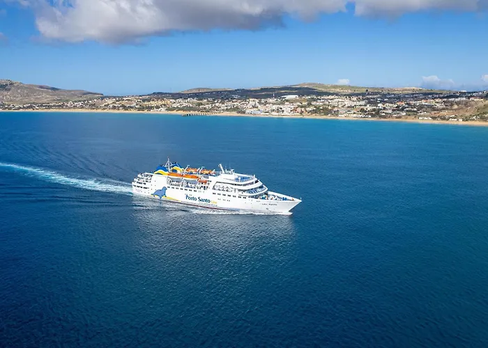 Сasa de vacaciones Casa Do Ribeiro Salgado Ii By An Island *